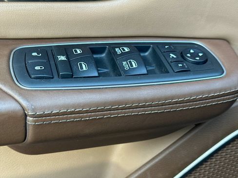 Used 2019 RAM 1500 Limited AWD/4WD image 12