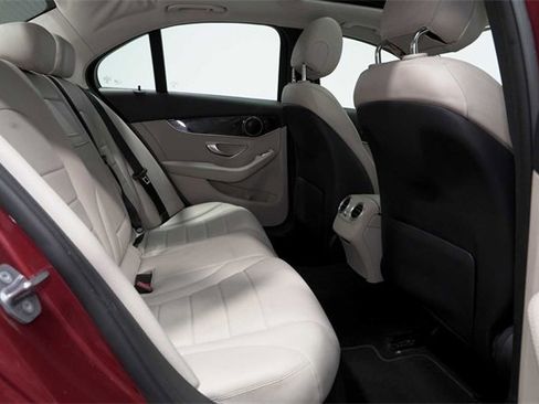 Used 2018 Mercedes-Benz C 300 Sedan image 26