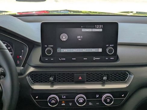 New 2025 Acura Integra image 21