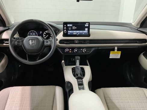 Certified 2026 Honda HR-V LX image 8