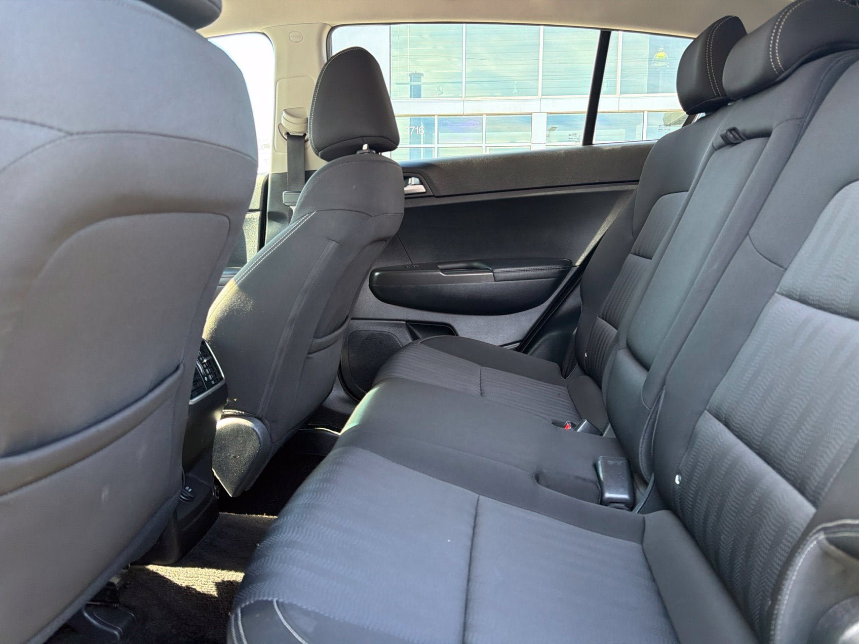 Used 2017 Kia Sportage LX AWD/4WD image 9