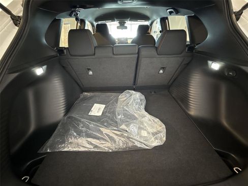 Used 2025 Honda HR-V Sport image 19