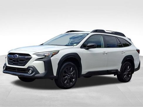 Used 2025 Subaru Outback Onyx Edition w/ Popular Package #2 AWD/4WD image 3
