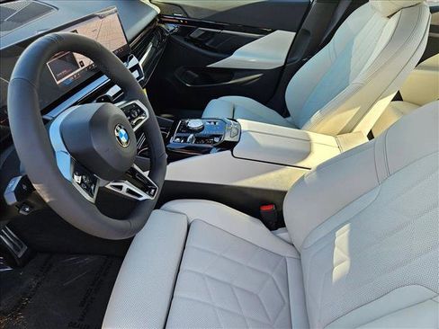 New 2026 BMW 530i w/ M Sport Package RWD image 15