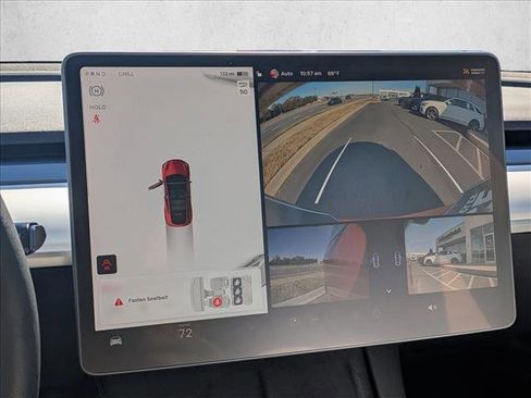 Used 2022 Tesla Model Y Long Range image 15