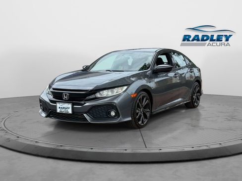 Used 2018 Honda Civic Sport image 4