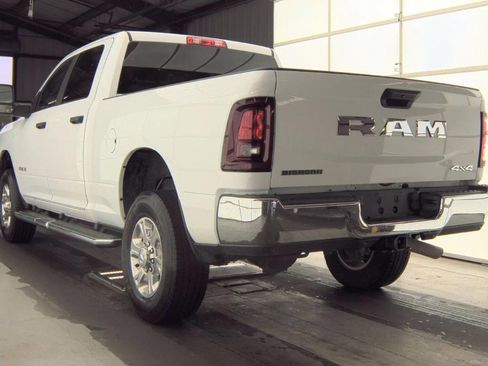 Used 2025 RAM 2500 Big Horn AWD/4WD image 6