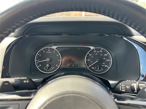 Used 2023 Nissan Pathfinder SL image 27