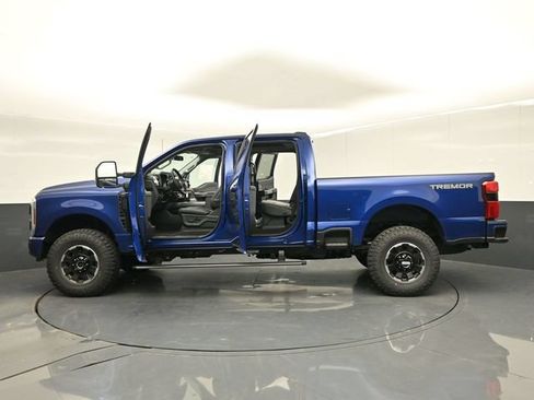 New 2026 Ford F250 Lariat w/ Tremor Off-Road Package AWD/4WD image 63