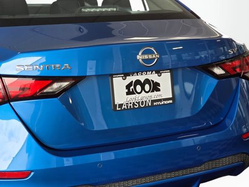 Used 2024 Nissan Sentra SV FWD image 13