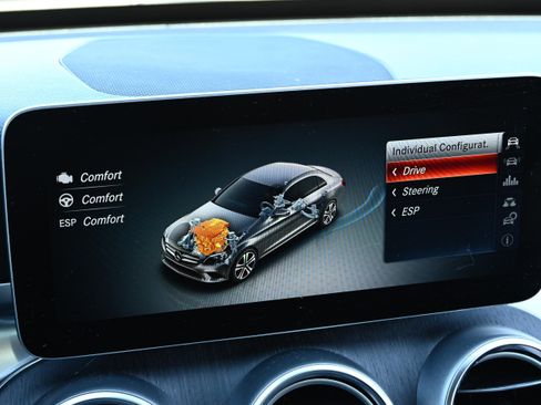 Used 2020 Mercedes-Benz C 300 Sedan image 30