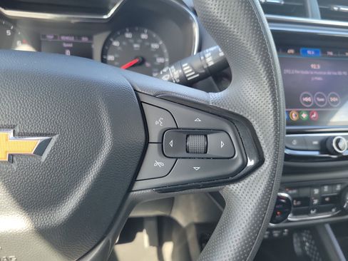 Used 2022 Chevrolet TrailBlazer LT w/ Convenience Package image 19