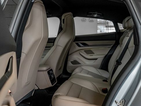 Certified 2025 Porsche Taycan image 26