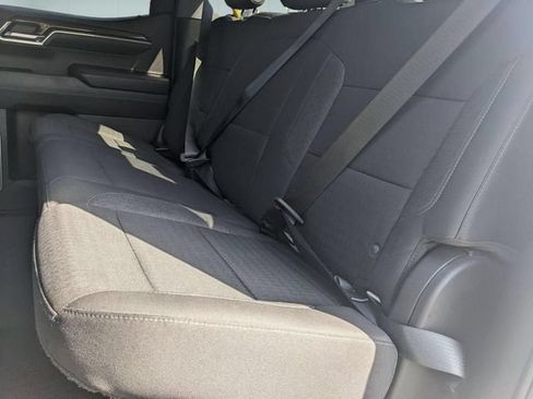 Used 2022 Chevrolet Silverado 1500 RST AWD/4WD image 25