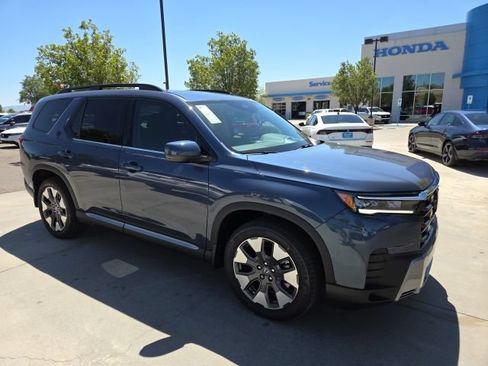 New 2026 Honda Pilot Elite image 2