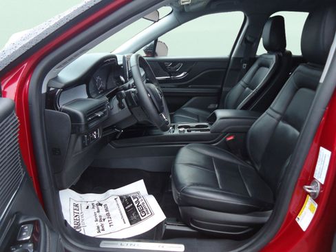 Used 2022 Lincoln Corsair AWD w/ Equipment Group 101A image 23