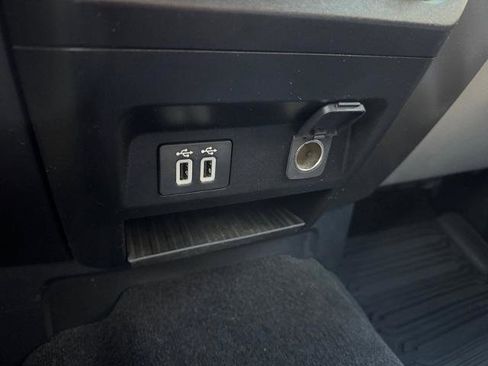 Certified 2019 Ford F150 XLT w/ Equipment Group 302A Luxury image 20