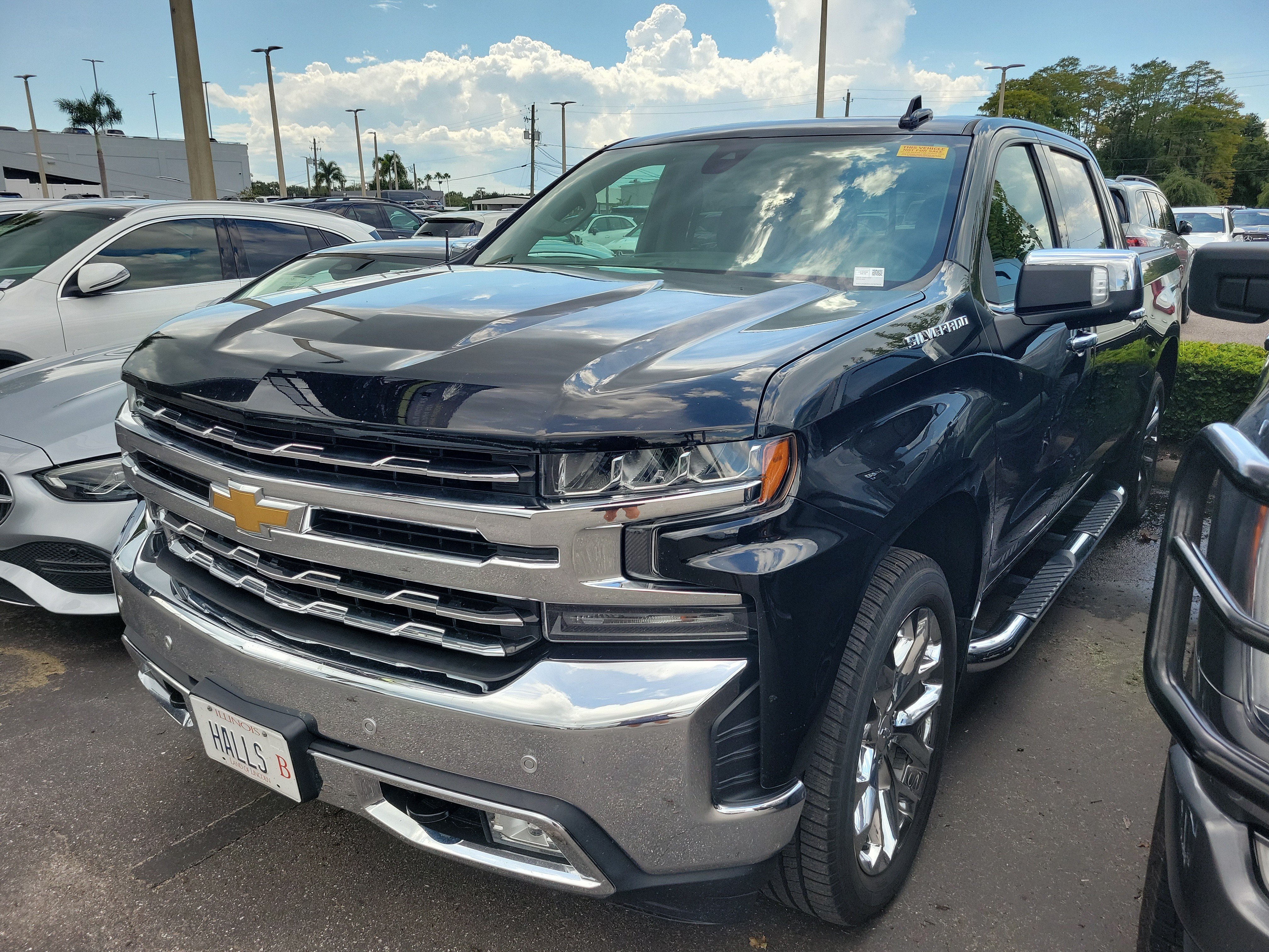 Used 2020 Chevrolet Silverado 1500 LTZ w/ LTZ Premium Package AWD/4WD image 1