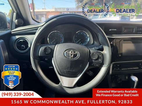 Used 2019 Toyota Corolla LE image 29