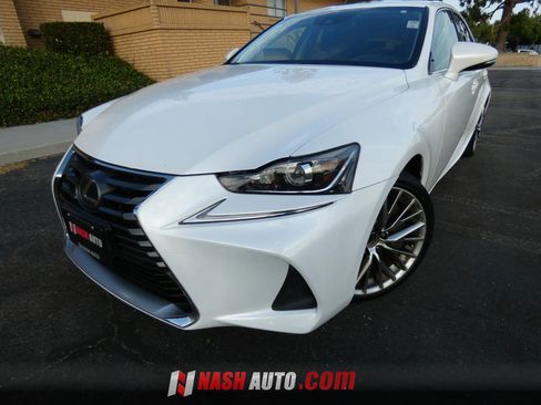 Used 2017 Lexus IS 200t RWD image 15