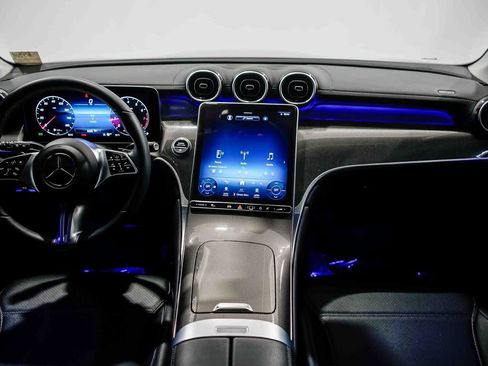 Used 2024 Mercedes-Benz GLC 300 4MATIC image 11