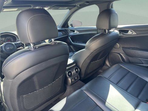 Used 2018 Kia Stinger GT2 image 23