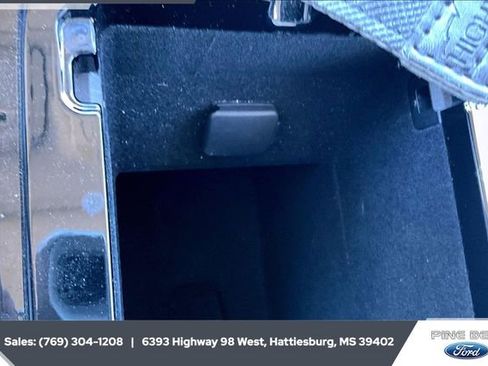 Used 2022 Lincoln Nautilus Black Label w/ Class II Trailer Tow Package image 23