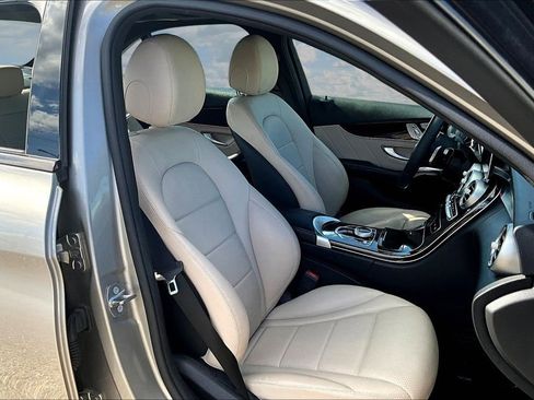 Used 2020 Mercedes-Benz C 300 Sedan image 27