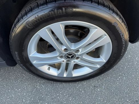 Used 2019 Mercedes-Benz GLA 250 4MATIC image 12