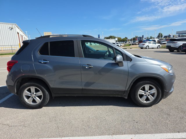 Used 2019 Chevrolet Trax LT w/ LT Convenience Package FWD image 6