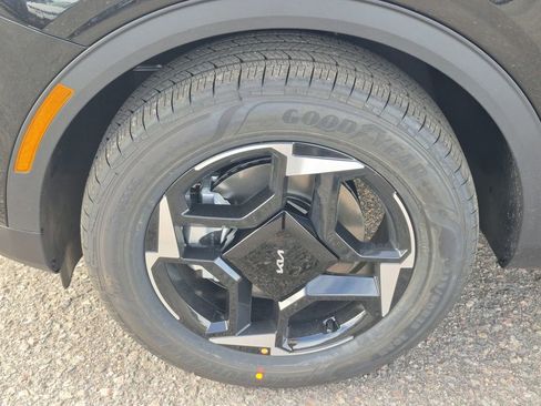 New 2026 Kia Sportage EX image 17