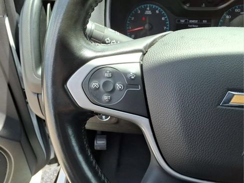 Used 2022 Chevrolet Colorado LT w/ Safety Package AWD/4WD image 16
