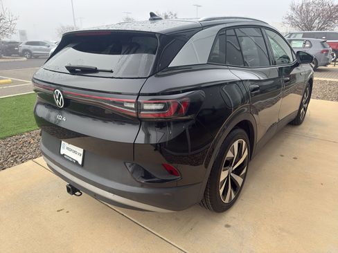 Used 2021 Volkswagen ID.4 Pro S w/ Gradient Package image 4