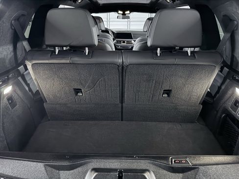 Used 2022 BMW X7 M50i image 61