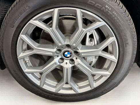 Used 2023 BMW X7 xDrive40i AWD/4WD image 16
