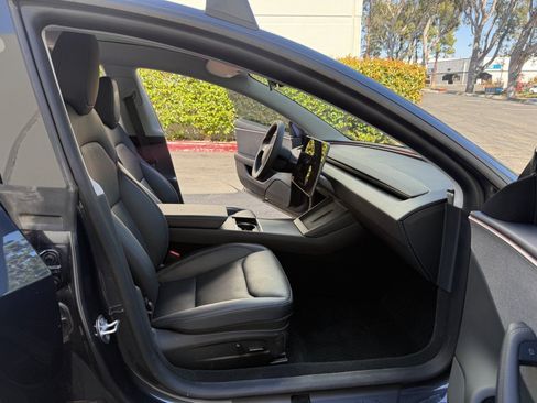 Used 2025 Tesla Model 3 Long Range RWD image 12