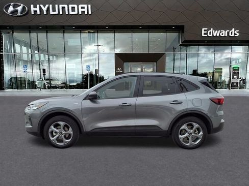 Used 2025 Ford Escape ST-Line AWD/4WD image 3