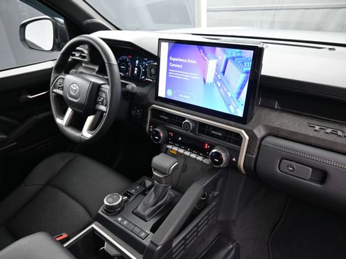 Used 2024 Toyota Tacoma Limited image 18