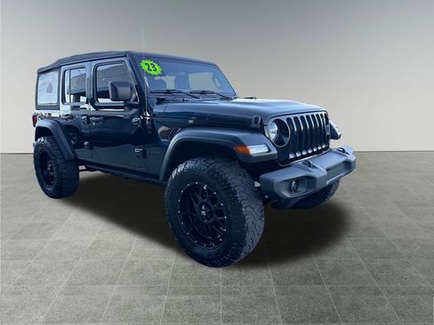 Used 2023 Jeep Wrangler Sport image 8