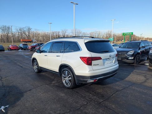Used 2018 Honda Pilot Touring image 5