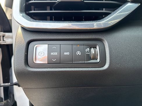 Used 2024 GMC Acadia Elevation AWD/4WD image 37