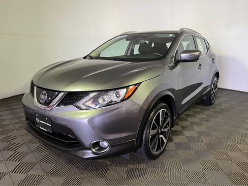 Certified 2019 Nissan Rogue Sport SL w/ Premium Package AWD/4WD image 3