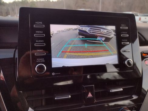 Used 2024 Toyota Camry SE image 26