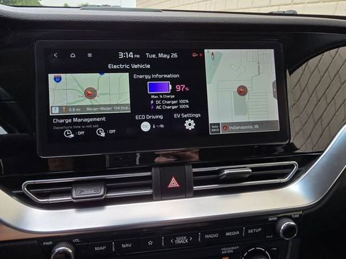 Used 2022 Kia Niro EX FWD image 50