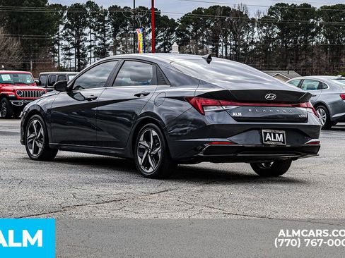 Used 2023 Hyundai Elantra Limited image 7