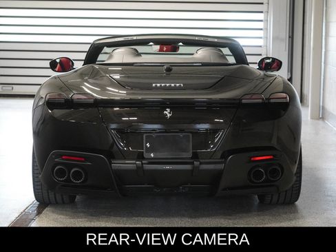 Used 2024 Ferrari Roma Spider RWD image 5