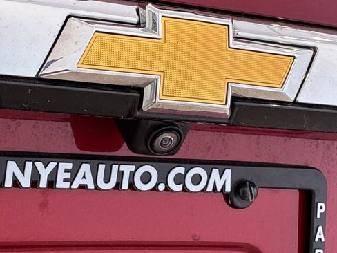 Used 2023 Chevrolet Traverse LT AWD/4WD image 51