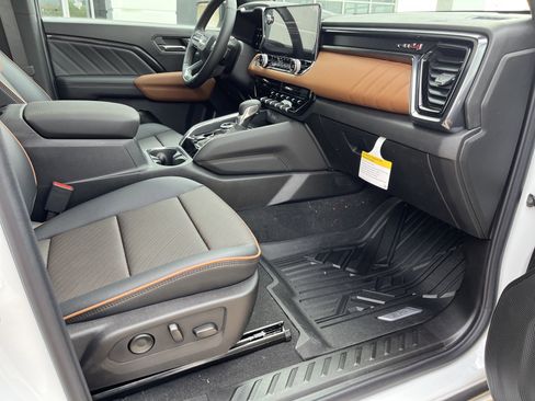 New 2026 GMC Canyon AT4 w/ Technology Plus Package image 16