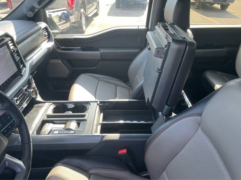 Used 2025 Ford F150 Lariat w/ Equipment Group 502A High AWD/4WD image 31