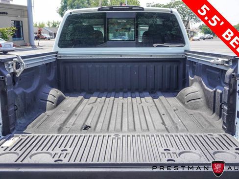 Used 2024 Nissan Titan SV w/ SV Convenience Package AWD/4WD image 8